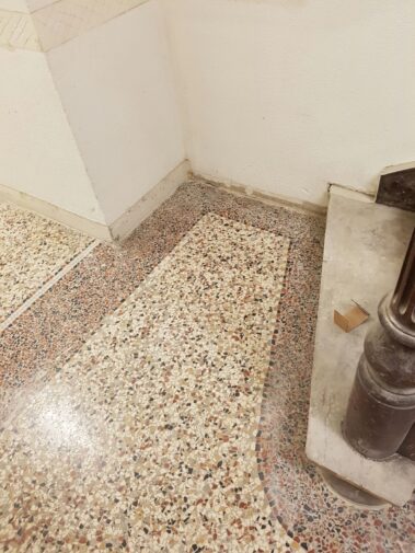 Sanieren, auffrischen, polieren, Mosaik- Belag 00