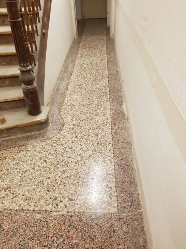 Sanieren, auffrischen, polieren, Mosaik- Belag 00